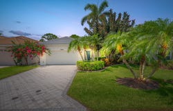 1513 SE Holyrood Lane, Port Saint Lucie, FL 34952