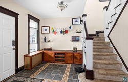 3822 W 4th St, Duluth, MN 55807