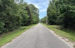 Dailey Road, Gautier, MS 39553