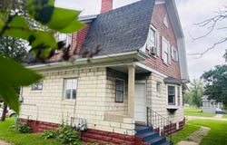 1025 1st Ave N, New Rockford, ND 58356
