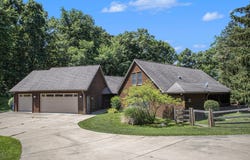 11463 Snowshoe Drive, Plainwell, MI 49080