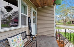 506 W WALNUT Street, Gillespie, IL 62033