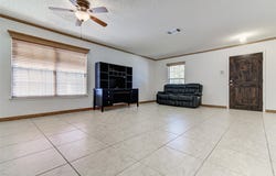 130 Wild Buffalo Dr, Kyle, TX 78640