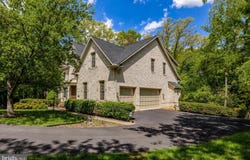 1051 NORTHFALLS CT, GREAT FALLS, VA 22066