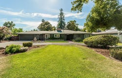 930 Park Circle Drive S, Fresno, CA 93727