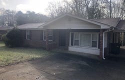 2076 Dobbins Drive NW, Kennesaw, GA 30144