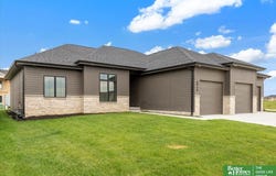5924 N 208 Street, Elkhorn, NE 68022