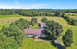 12817 Smith Mountain Lake PKWY, Huddleston, VA 24104