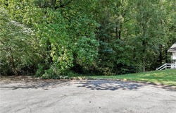 1736 Seneca Court SE, Smyrna, GA 30080