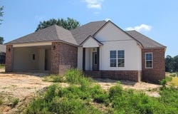 11 Golden Oak, Hattiesburg, MS 39402
