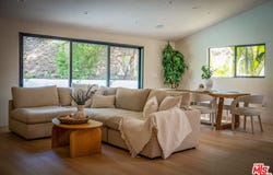 20466 Miranda St, Woodland Hills, CA 91367