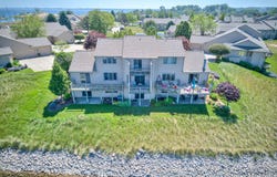 1406 E Harbour Towne Circle, Muskegon, MI 49441