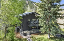 662 E HANSEN Avenue, Jackson, WY 83001