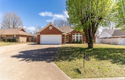 632 Meadowbrook  DR, Alma, AR 72921