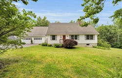 21 Bowling Green Lane, Belfast, ME 04915