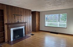 212 W Roosevelt Street, Muncie, IN 47303