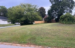 320 Jaynes Street, Walhalla, SC 29691