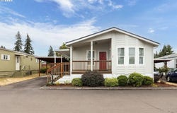 20248 HIGHWAY 213, Oregon City, OR 97045
