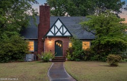 2401 E 4th Street, Greenville, NC 27858