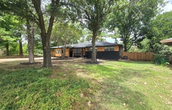 404 W Hillcrest Street, Keene, TX 76059