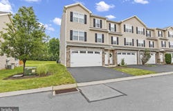 828 SPRING ROCK COURT, MECHANICSBURG, PA 17055