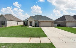 130 St Edmunds Way, Bossier City, LA 71111