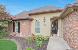 13457 W Angelle Ct, Gonzales, LA 70737