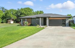 330 W Morris Street, Rhome, TX 76078