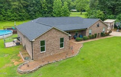 64 Coopers Way, Lexington, TN 38351