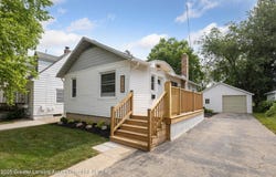 2237 Sunnyside Avenue, Lansing, MI 48910