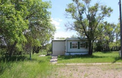 164 Dry Creek Rd, Glendive, MT 59330