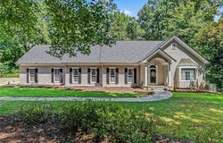 3040 Spalding Drive, Atlanta, GA 30350