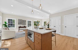 2A VOORHEES Avenue, HOPEWELL, NJ 08525