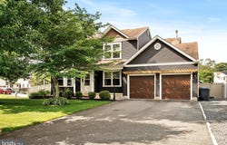 200 CUTTER LANE, MANAHAWKIN, NJ 08050
