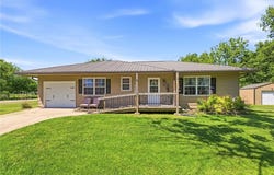 4 Skyline Drive, Adrian, MO 64720