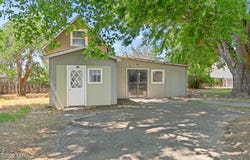 302 N 41st St, Yakima, WA 98901