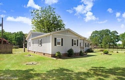 2590 Old Mt Olive Highway, Dudley, NC 28333