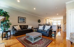 6 Village Crossing, East Lyme, CT 06357