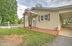 53 Grove Avenue, Lebanon, VA 24266