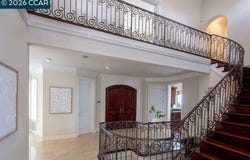 5606 La Salle Ave, Oakland, CA 94611