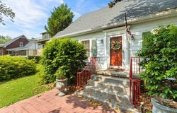 1323 Hill Dr, LAUREL, MS 39440