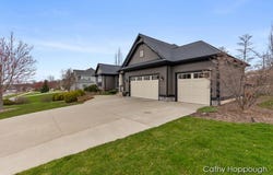 555 Stonehenge Drive SW, Grandville, MI 49418