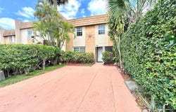 8135 W 9th Ave, Hialeah, FL 33014