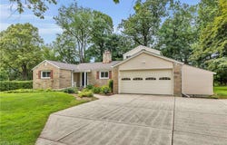 8918 Bramley Drive, Independence, OH 44131