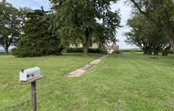 31436 N Hwy, Miami, MO 65344