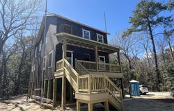 211 Colonial Beach Road, Jarvisburg, NC 27947