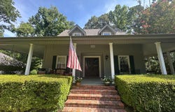 Warren, AR 71671