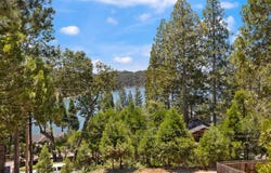 39165 Ski Slope Drive, Bass Lake, CA 93604