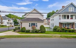 34 E 8th Avenue, Gloversville, NY 12078