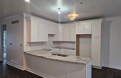804 S 10th St, Youngwood, PA 15697
